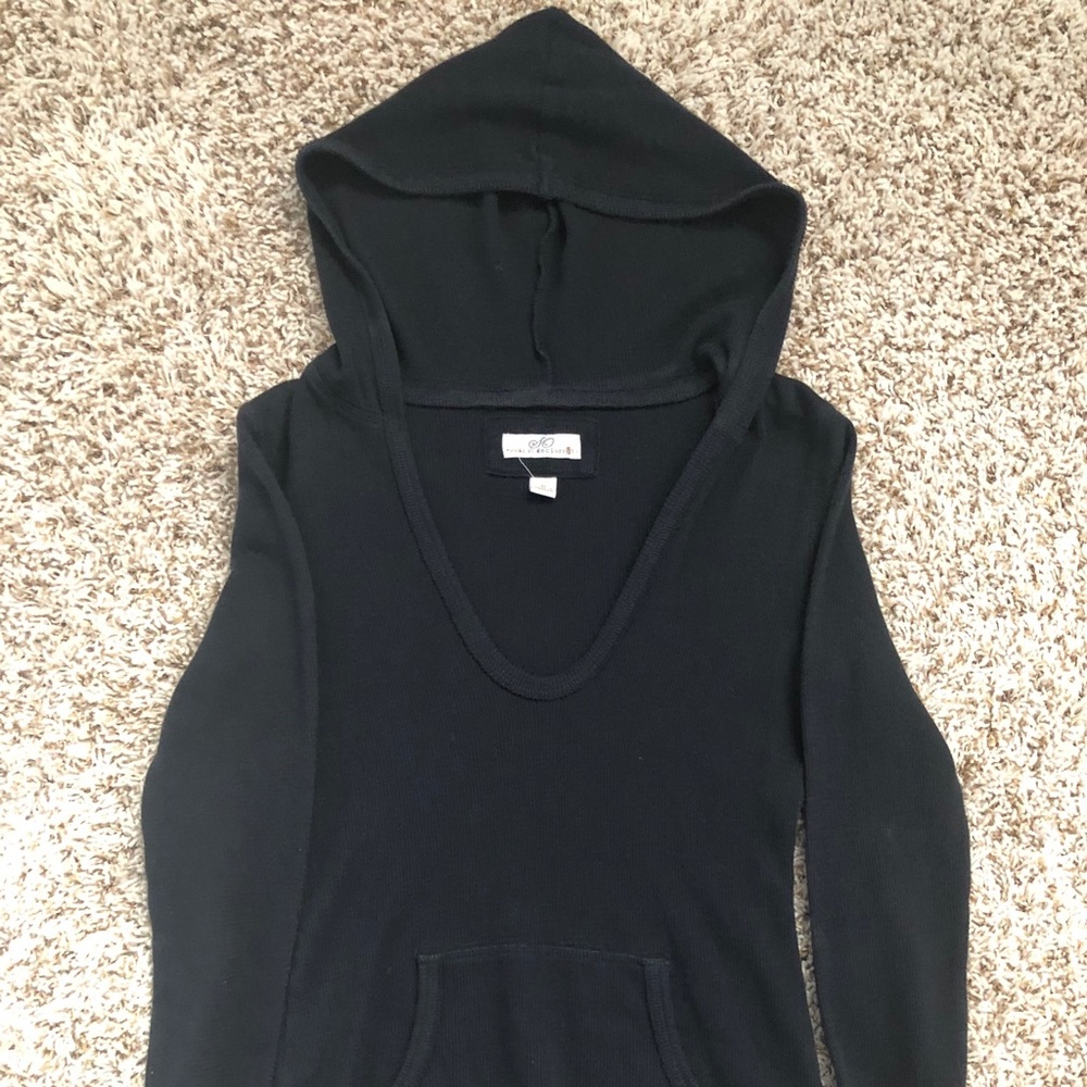 Long sleeved thermal pullover!